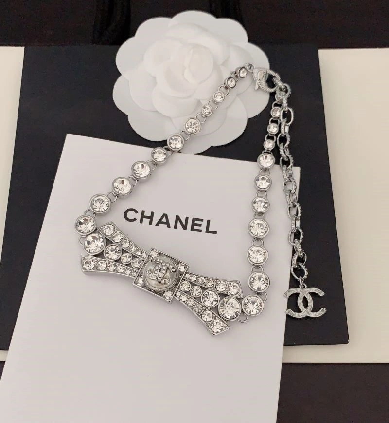 Chanel Necklaces Elegant 223455