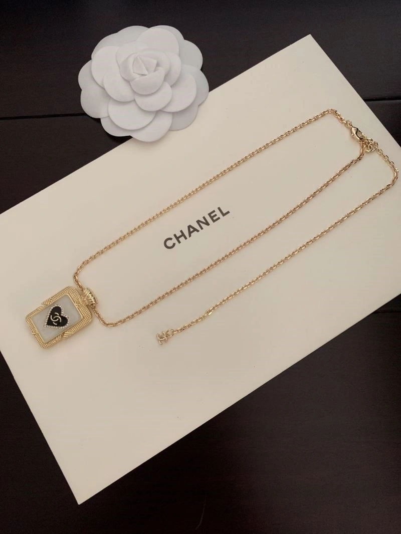 UrbanChic Chanel Necklaces 223450