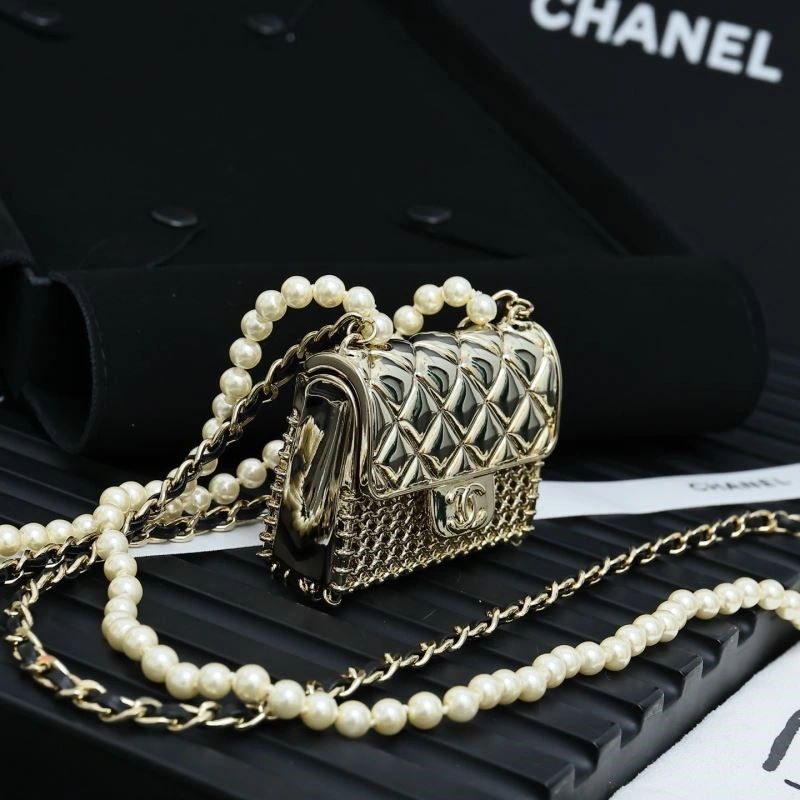 Chanel Necklaces Sporty 223443