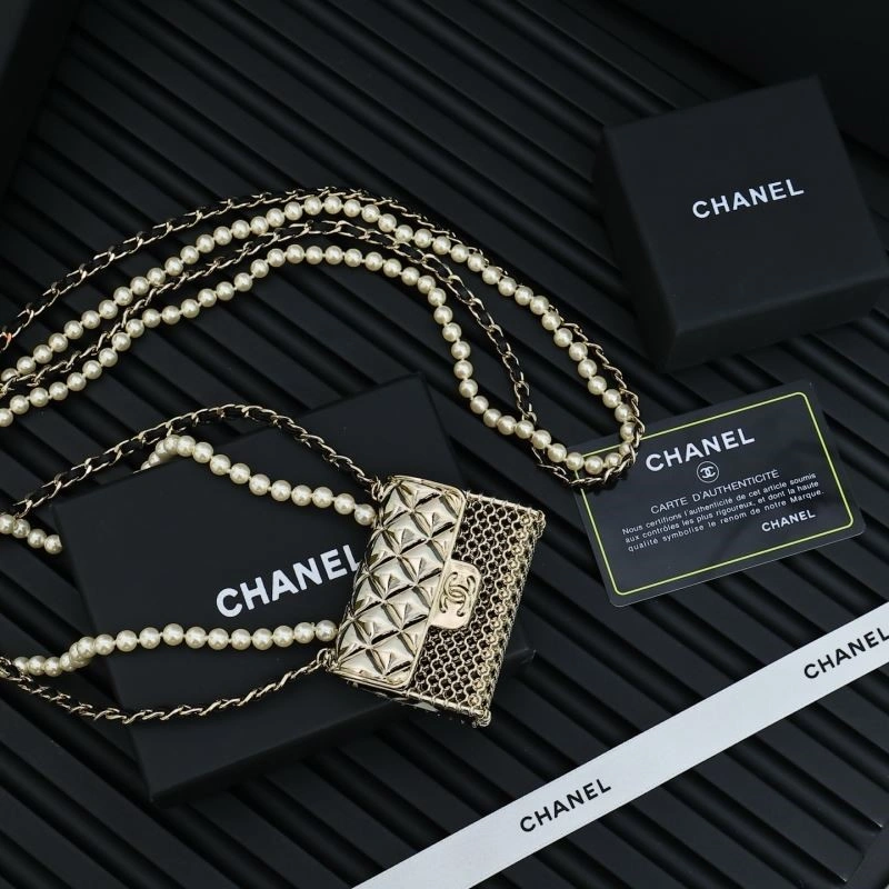 Chanel Necklaces Sporty 223443
