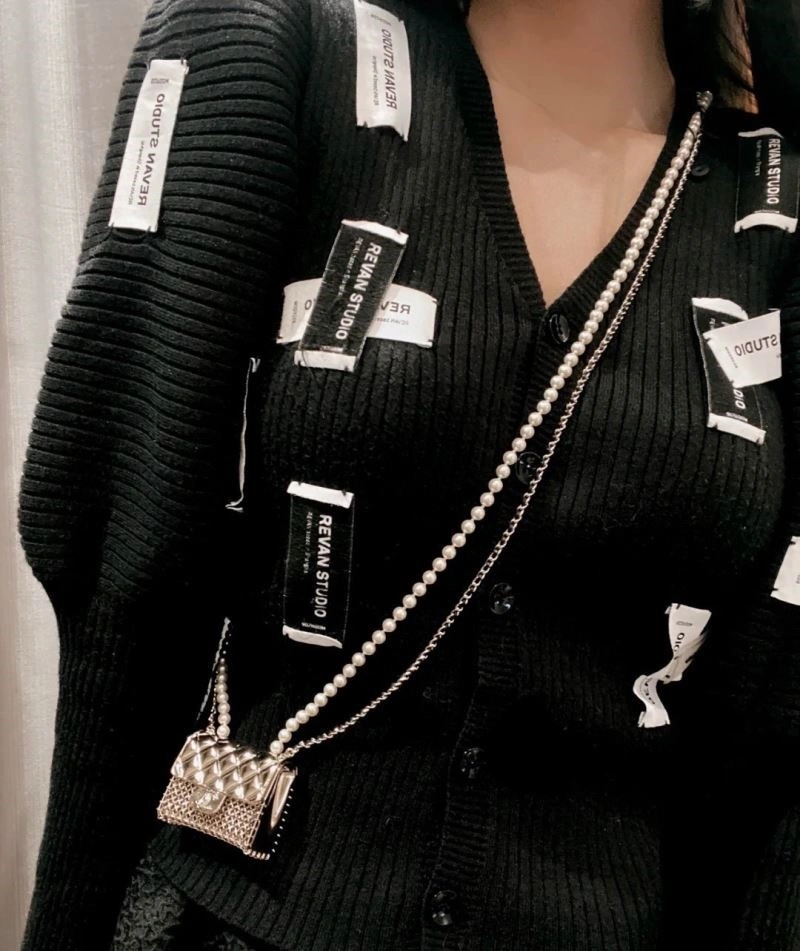 Chanel Necklaces Sporty 223443