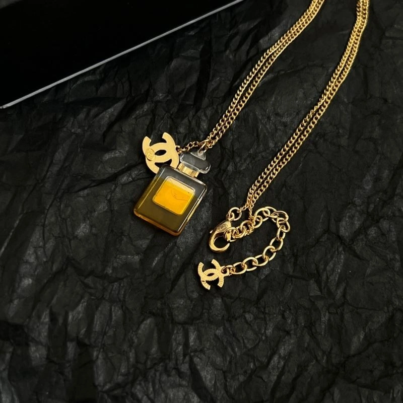 Vibrant Chanel Necklaces 223457