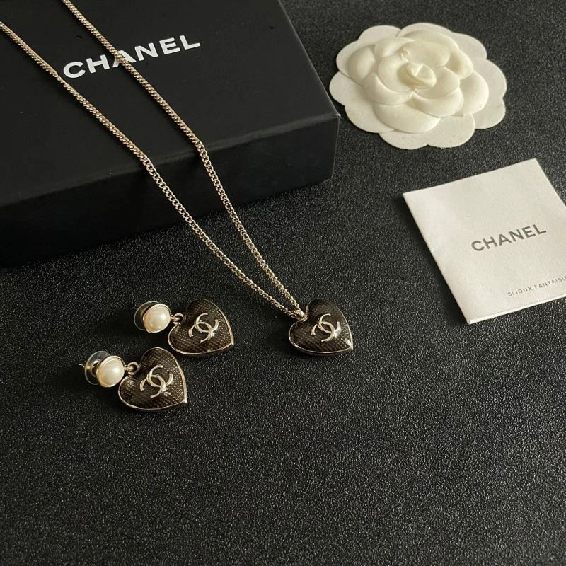 Chanel Necklaces SmoothTexture 223440