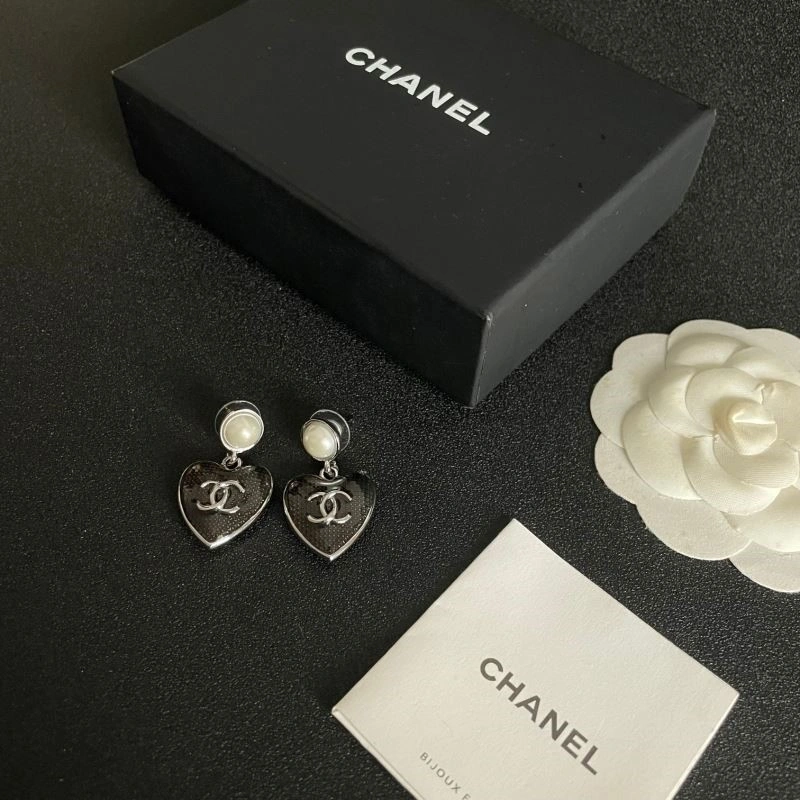 WellDesigned Chanel Necklaces 223452