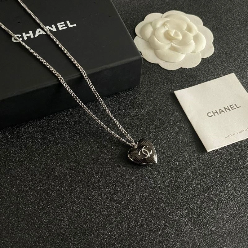 Chanel Necklaces SoftTouch 223486