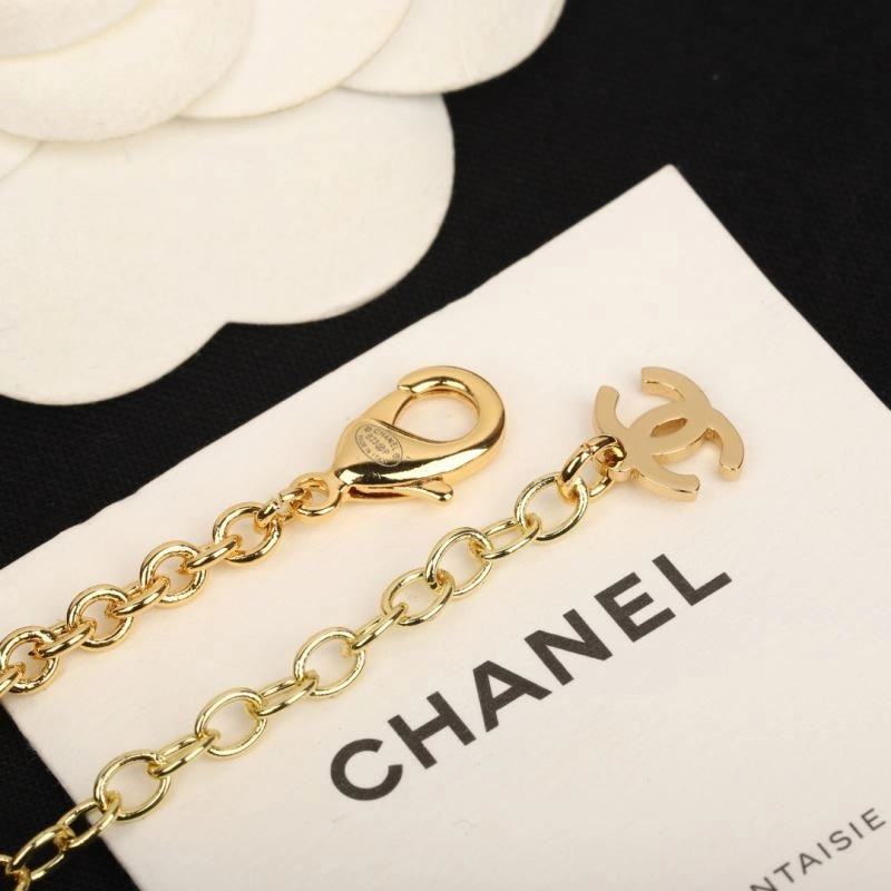 Chanel Necklaces Functional 223422