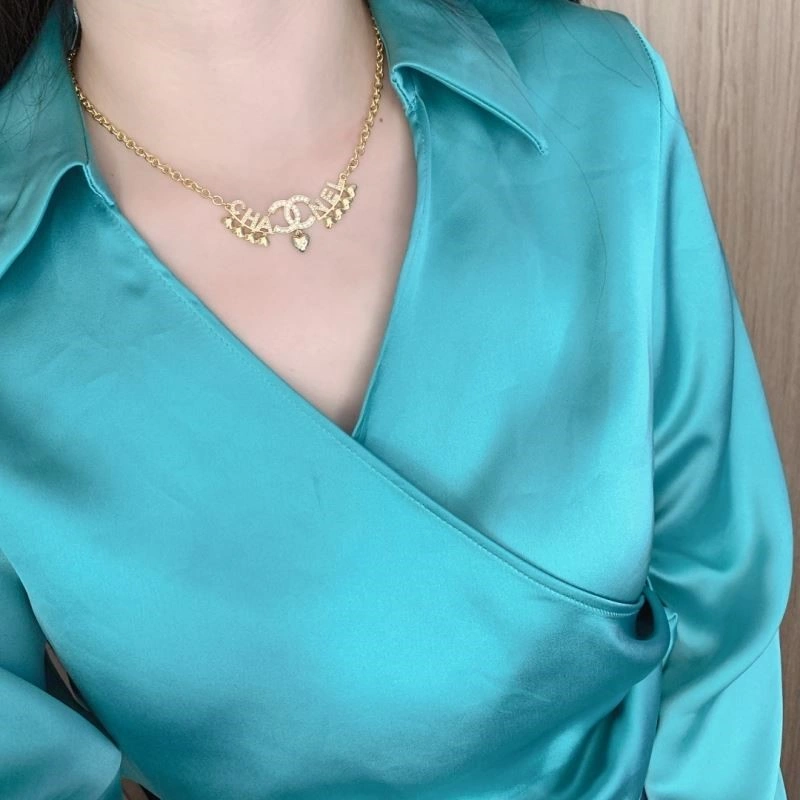 Chanel Necklaces Functional 223422
