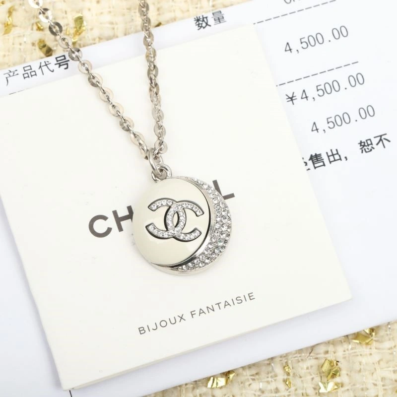Chanel Necklaces UrbanChic 223430