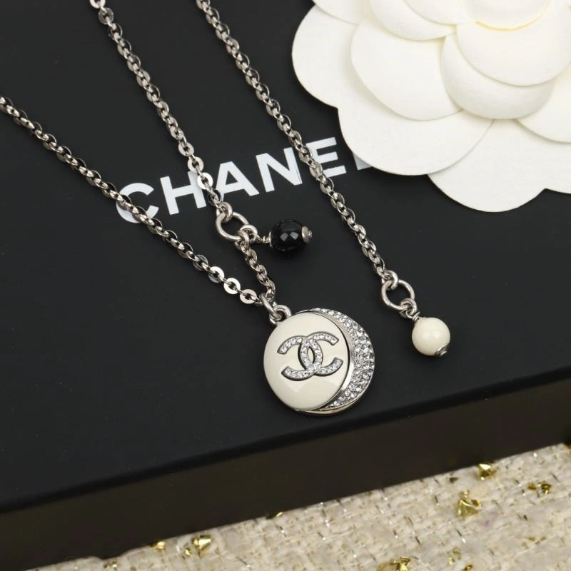 Chanel Necklaces UrbanChic 223430