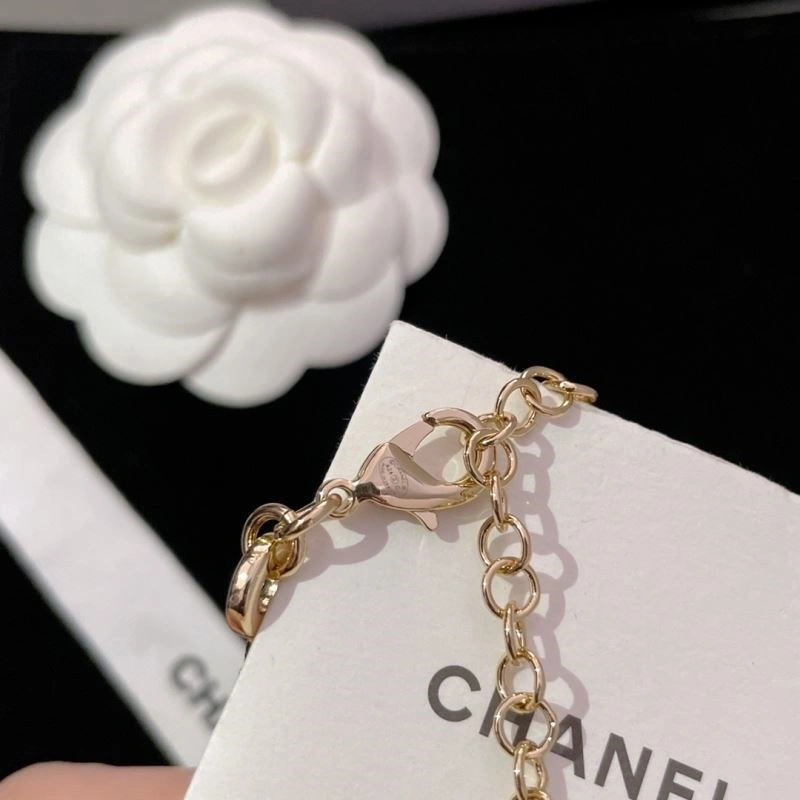 Sustainable Chanel Necklaces 223426