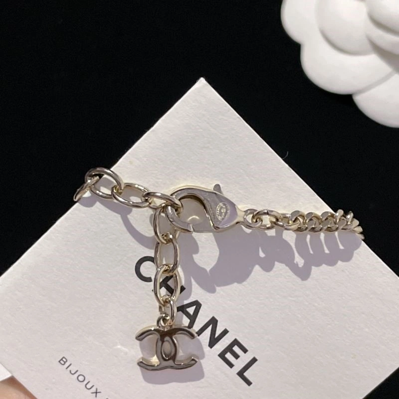 RelaxedFit Chanel Necklaces 223474