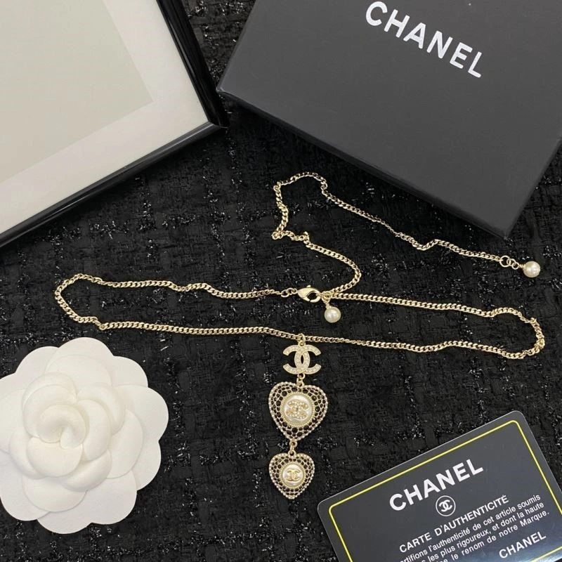 Timeless Chanel Necklaces 223427