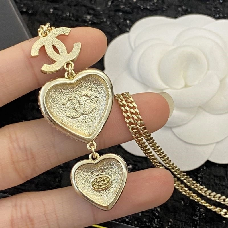 Timeless Chanel Necklaces 223427