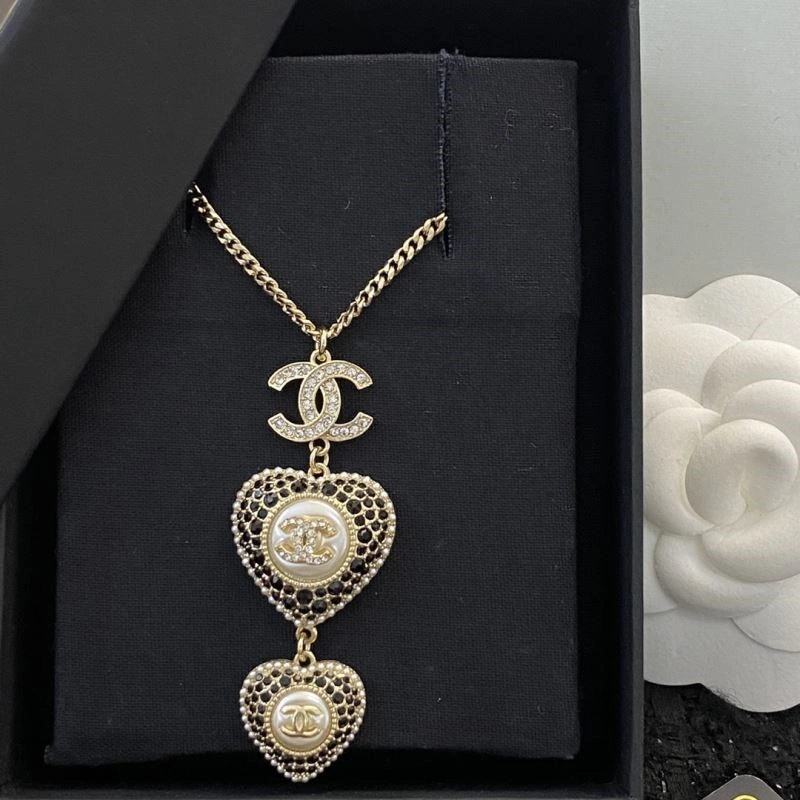 Timeless Chanel Necklaces 223427