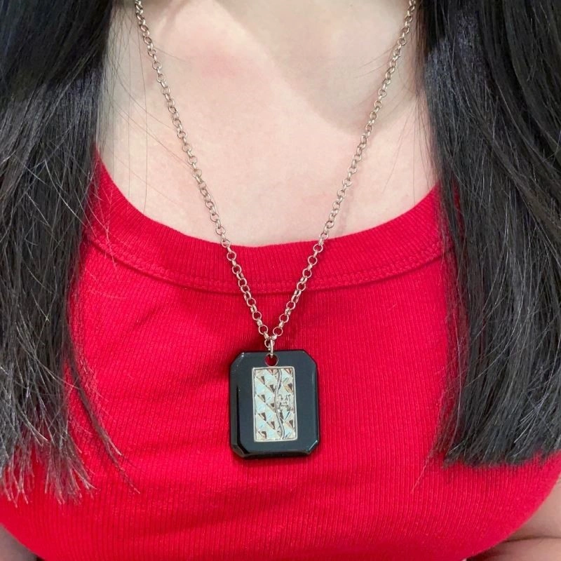 Chanel Necklaces Neat 223410