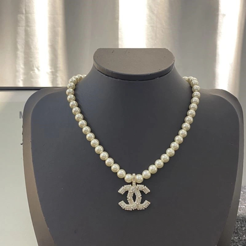 Premium Chanel Necklaces 223402