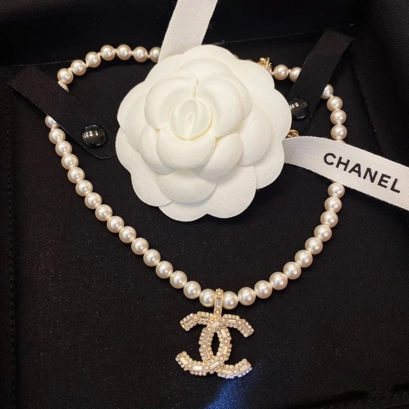Premium Chanel Necklaces 223402