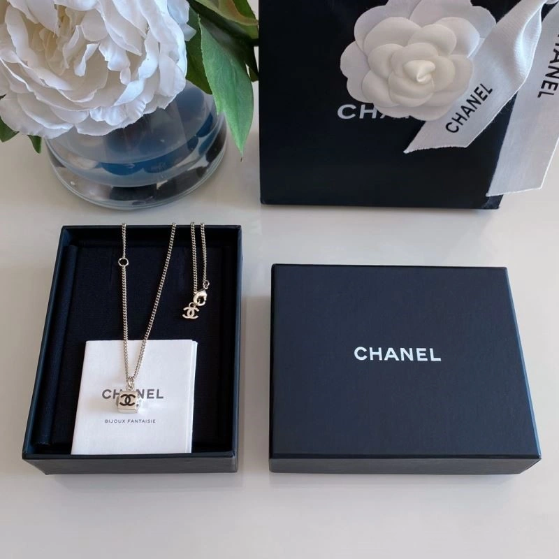 Chanel Necklaces Trendsetting 223406