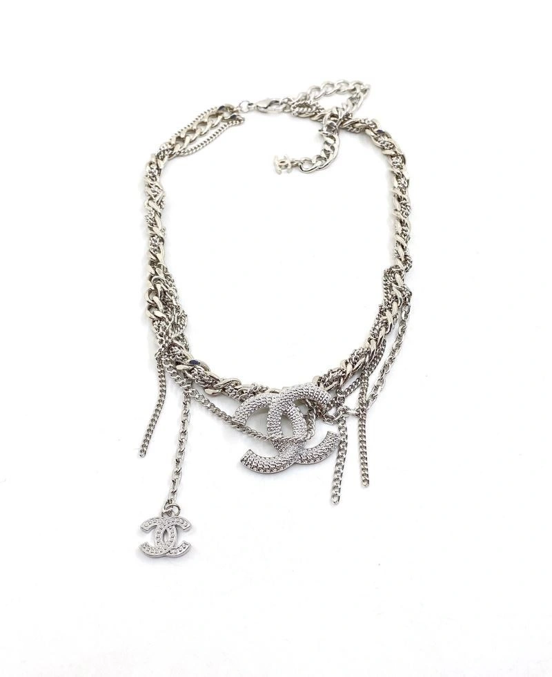 WaterResistant Chanel Necklaces 223399