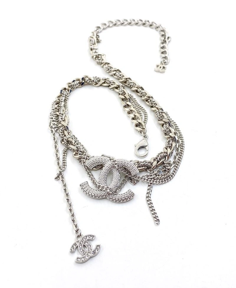 WaterResistant Chanel Necklaces 223399