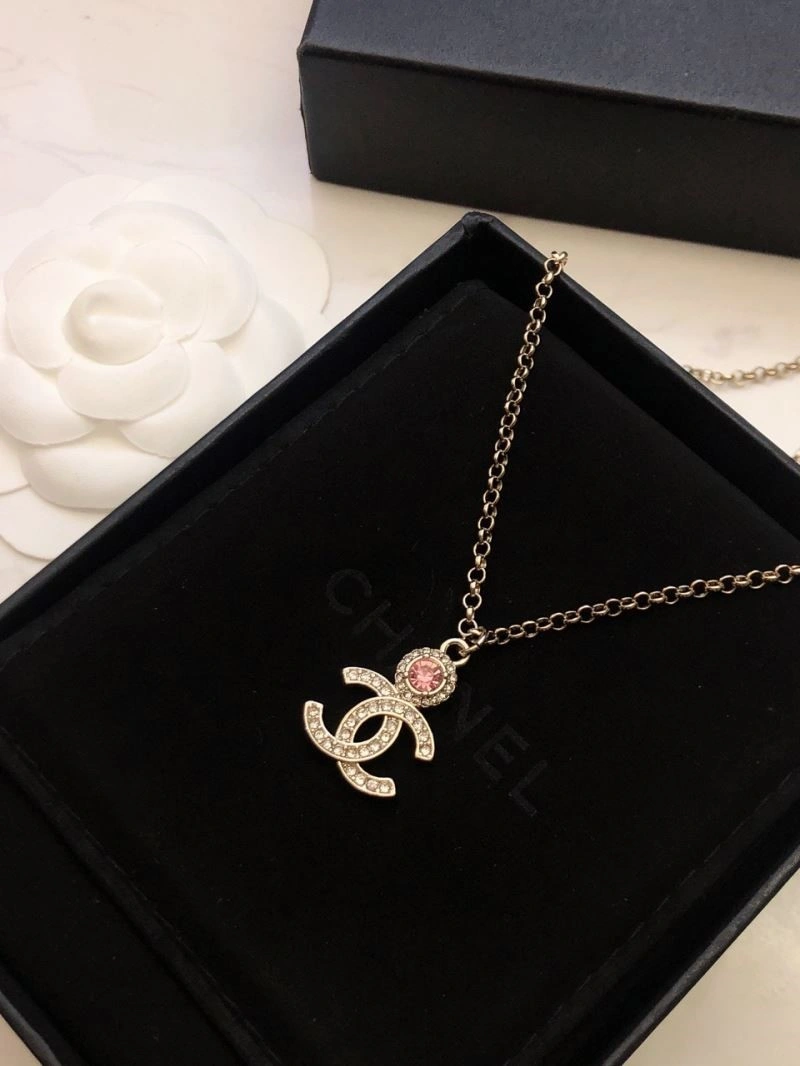 Timeless Chanel Necklaces 223404