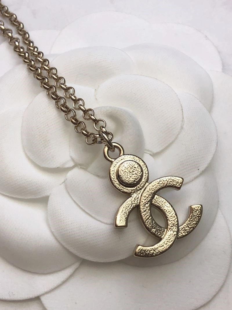 Timeless Chanel Necklaces 223404