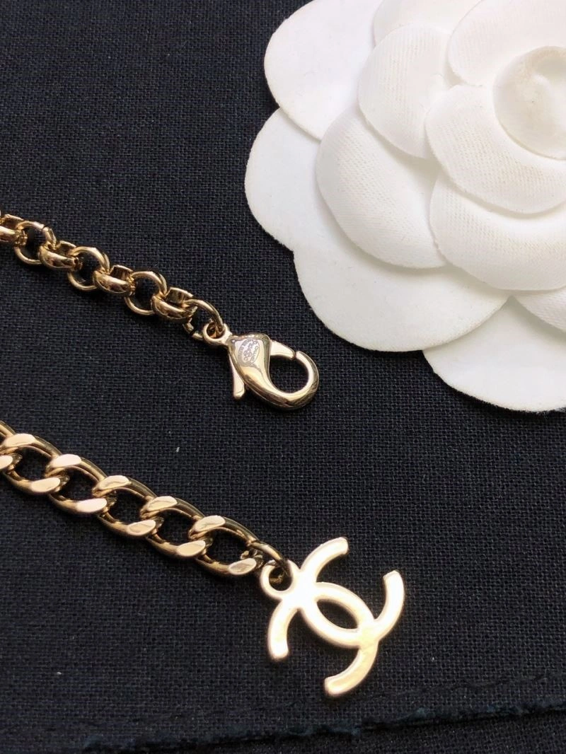 WaterResistant Chanel Necklaces 223409