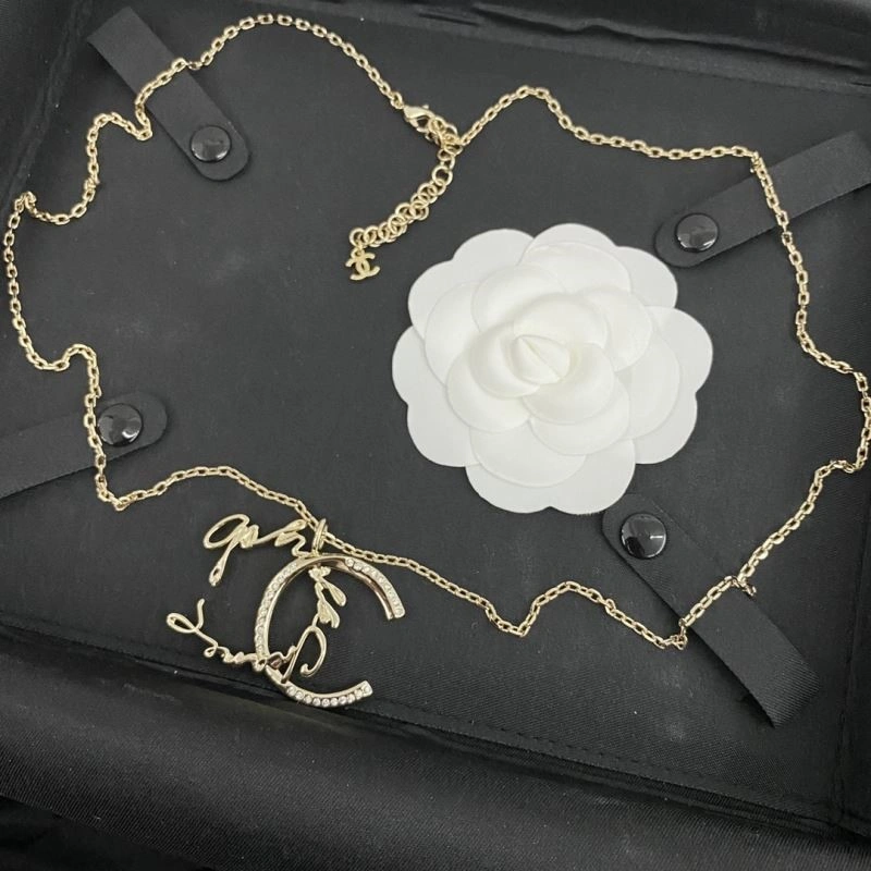 Chanel Necklaces Effortless 223387