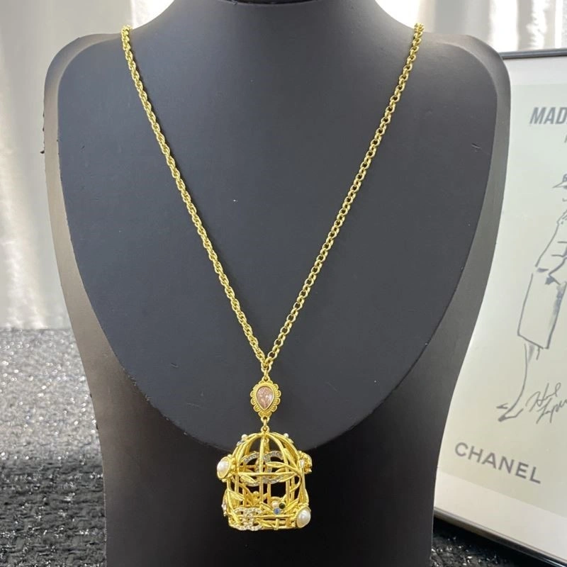 Chanel Necklaces Sporty 223433