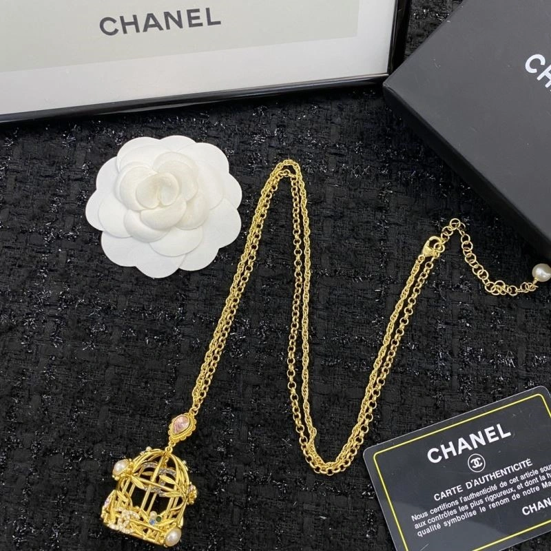 Chanel Necklaces Sporty 223433