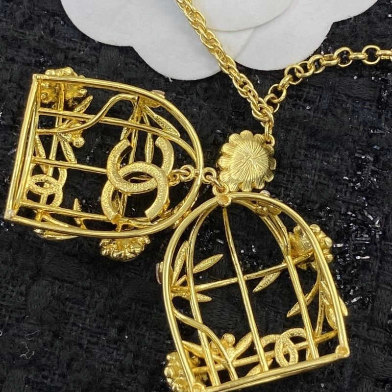 Chanel Necklaces Sporty 223433