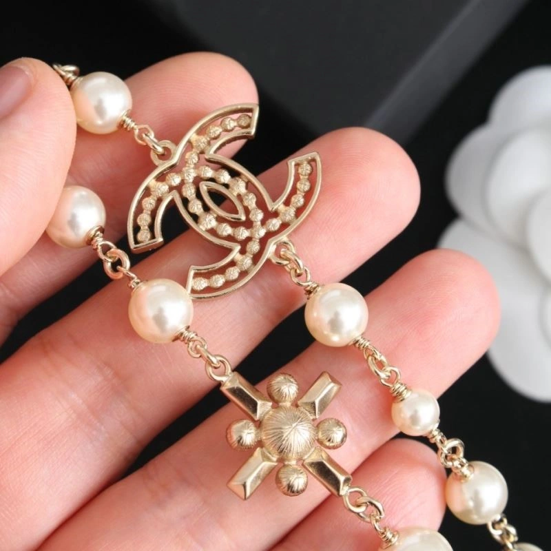 WellDesigned Chanel Necklaces 223432