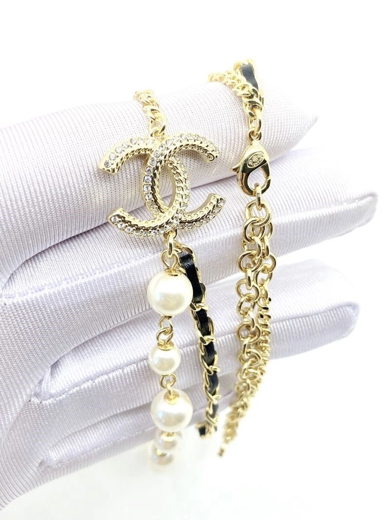 Comfortable Chanel Necklaces 223377