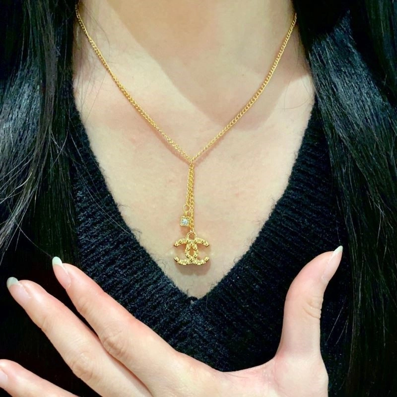 Chanel Necklaces ModernLook 223383