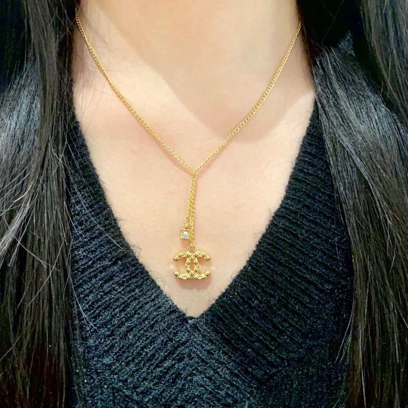 Chanel Necklaces ModernLook 223383