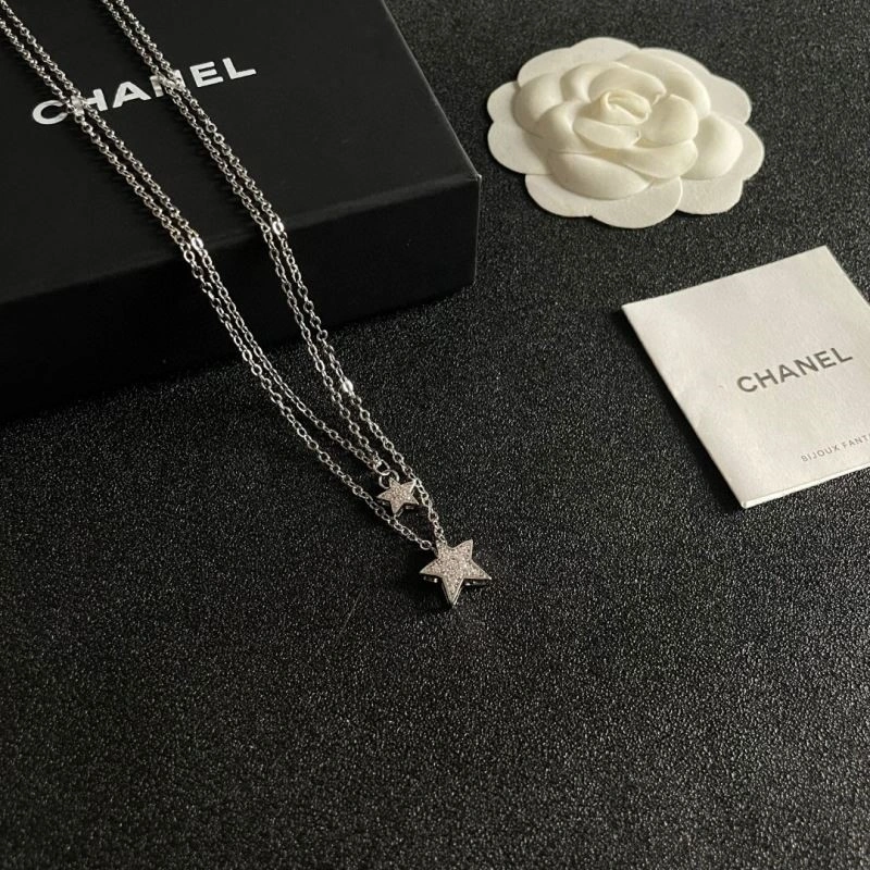 Unisex Chanel Necklaces 223398