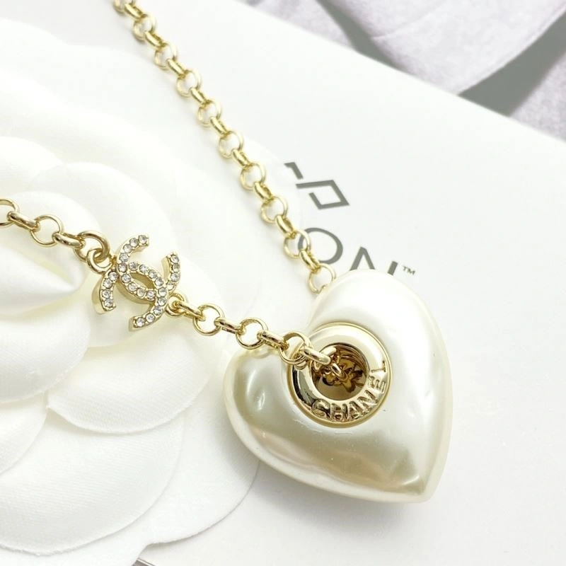 Trendy Chanel Necklaces 223374