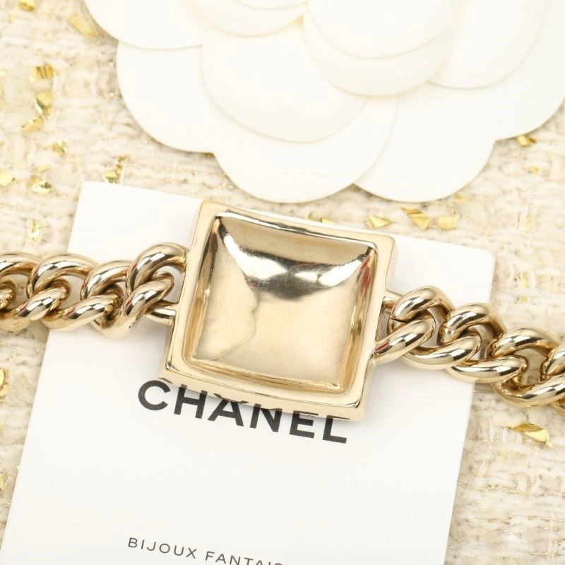 Refined Chanel Necklaces 223372
