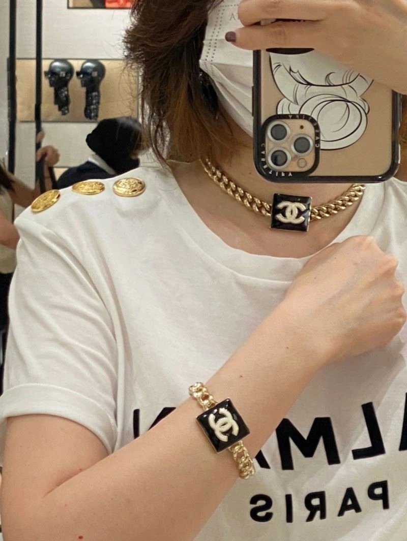 Refined Chanel Necklaces 223372