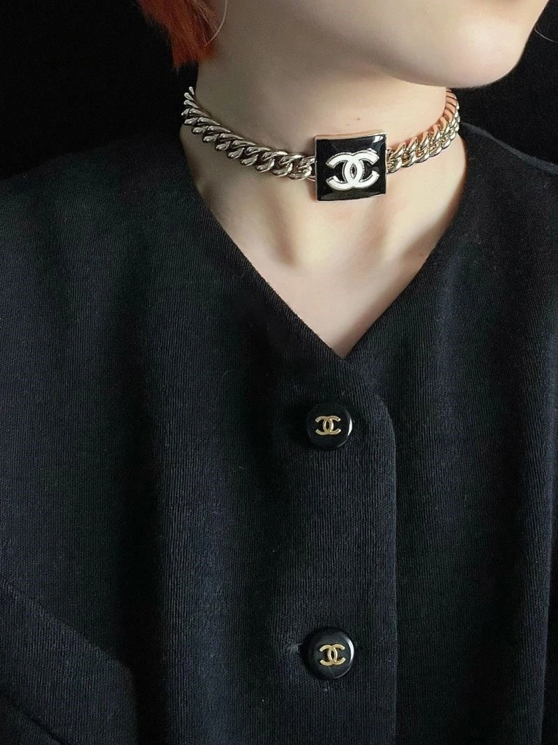 Refined Chanel Necklaces 223372