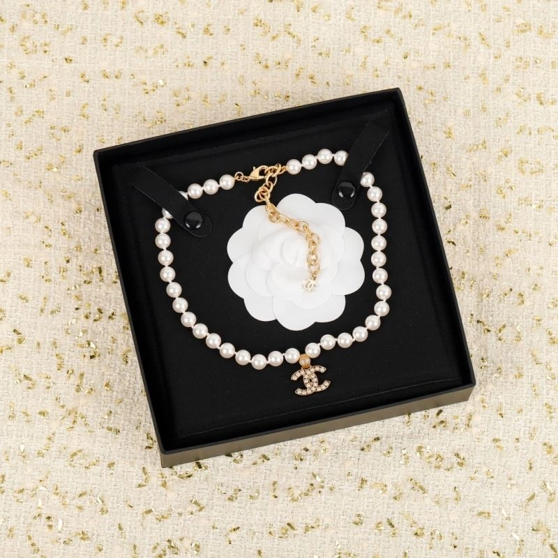 Chanel Necklaces Unisex 223414