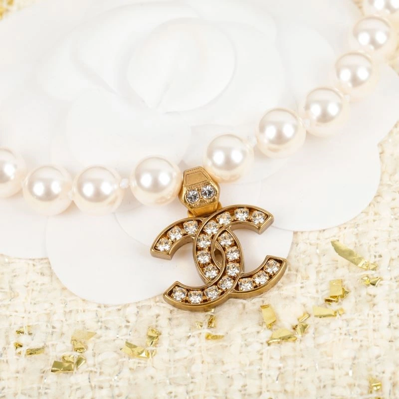 Chanel Necklaces Unisex 223414