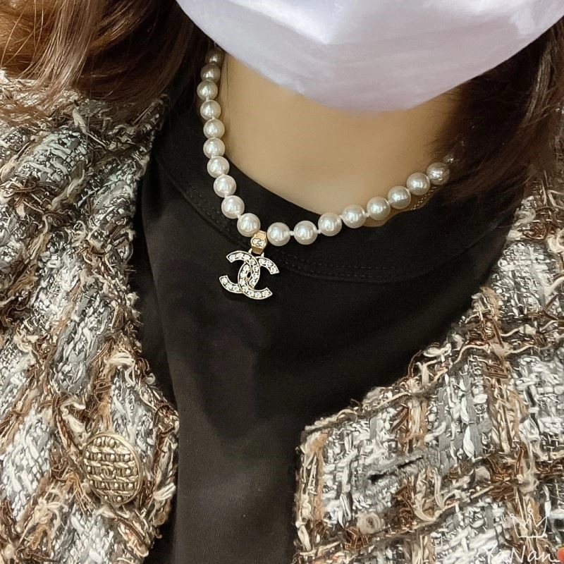Chanel Necklaces Unisex 223414
