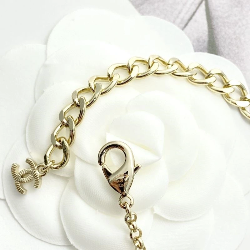Chanel Necklaces Lightweight 223413