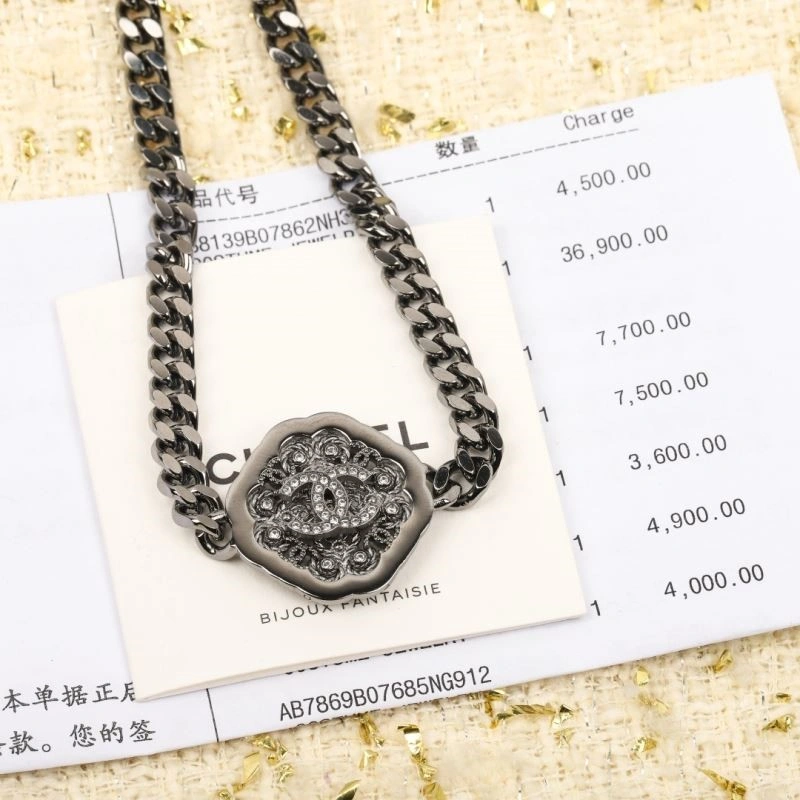 Resilient Chanel Necklaces 223384