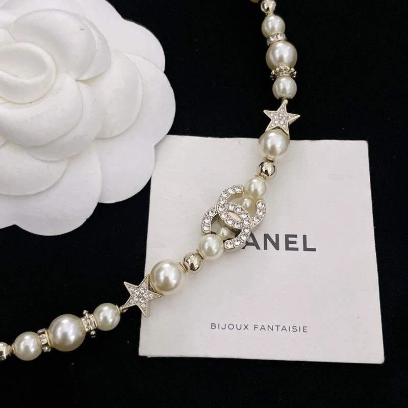 Sophisticated Chanel Necklaces 223360