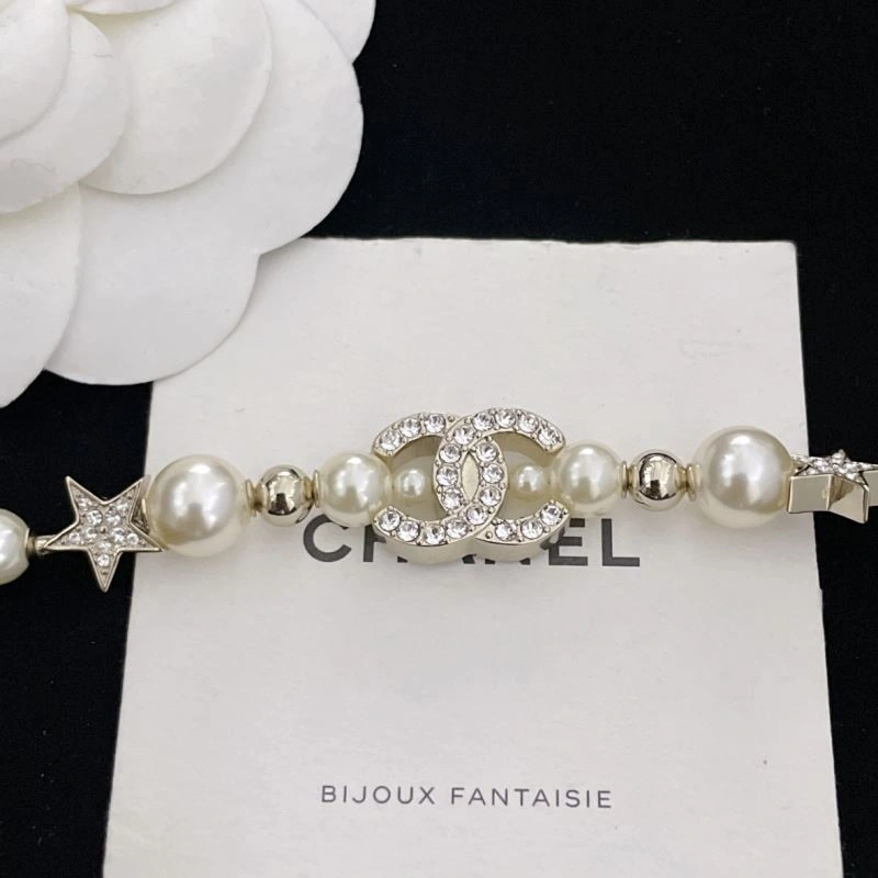 Sophisticated Chanel Necklaces 223360