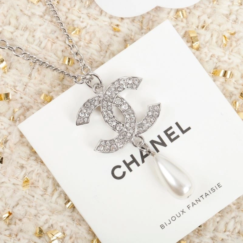 Comfortable Chanel Necklaces 223446