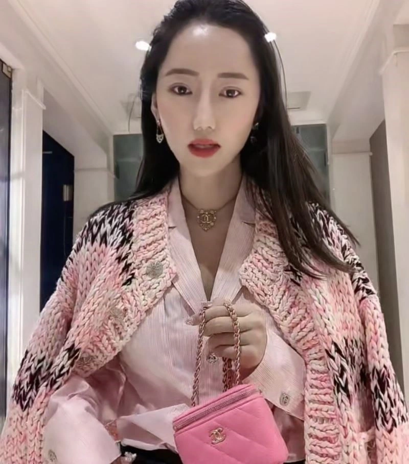 Chanel Necklaces Stylish 223339