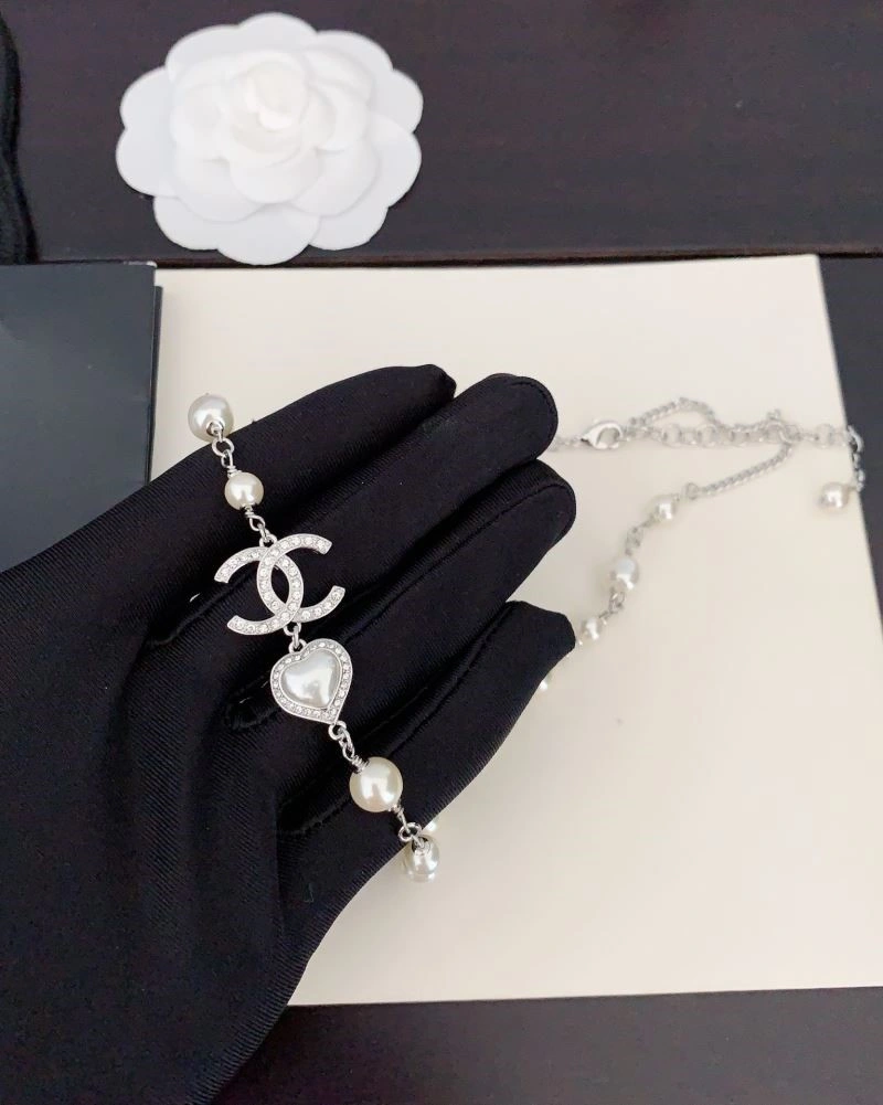 Chanel Necklaces Compact 223386